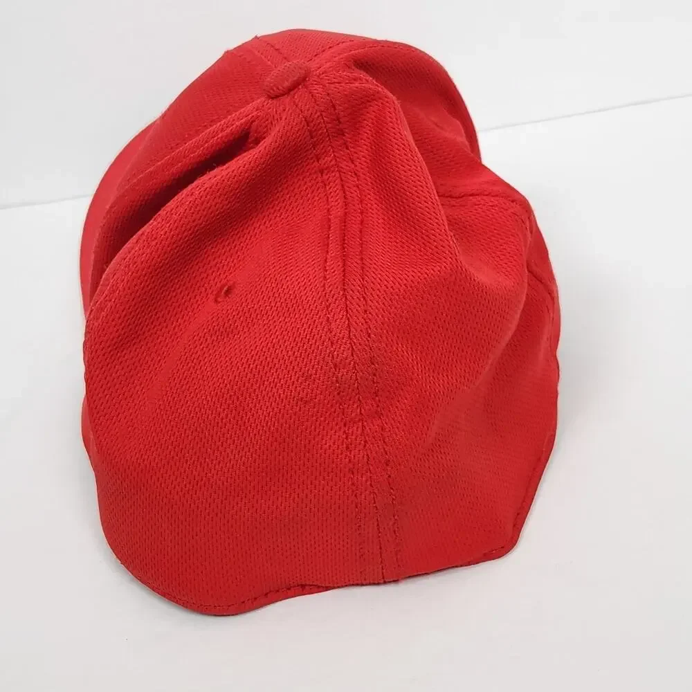 TITLEIST Aberdeen Country Club Hat Cap Fitted Mens Large XL Red Golf New Era
